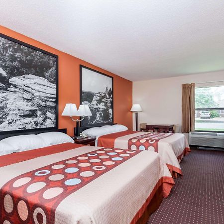 Super 8 By Wyndham Harrisburg Otel Dış mekan fotoğraf