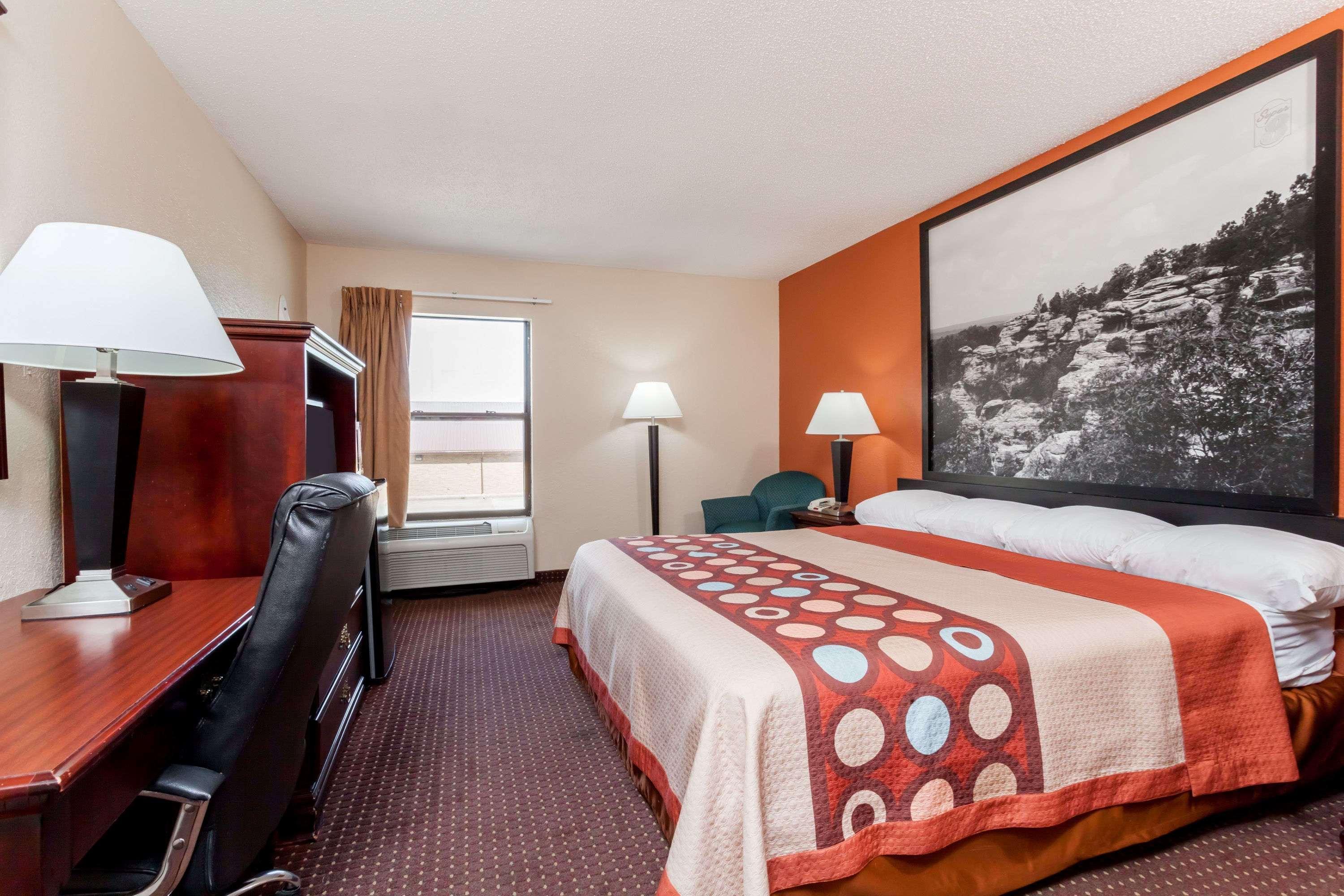 Super 8 By Wyndham Harrisburg Otel Dış mekan fotoğraf