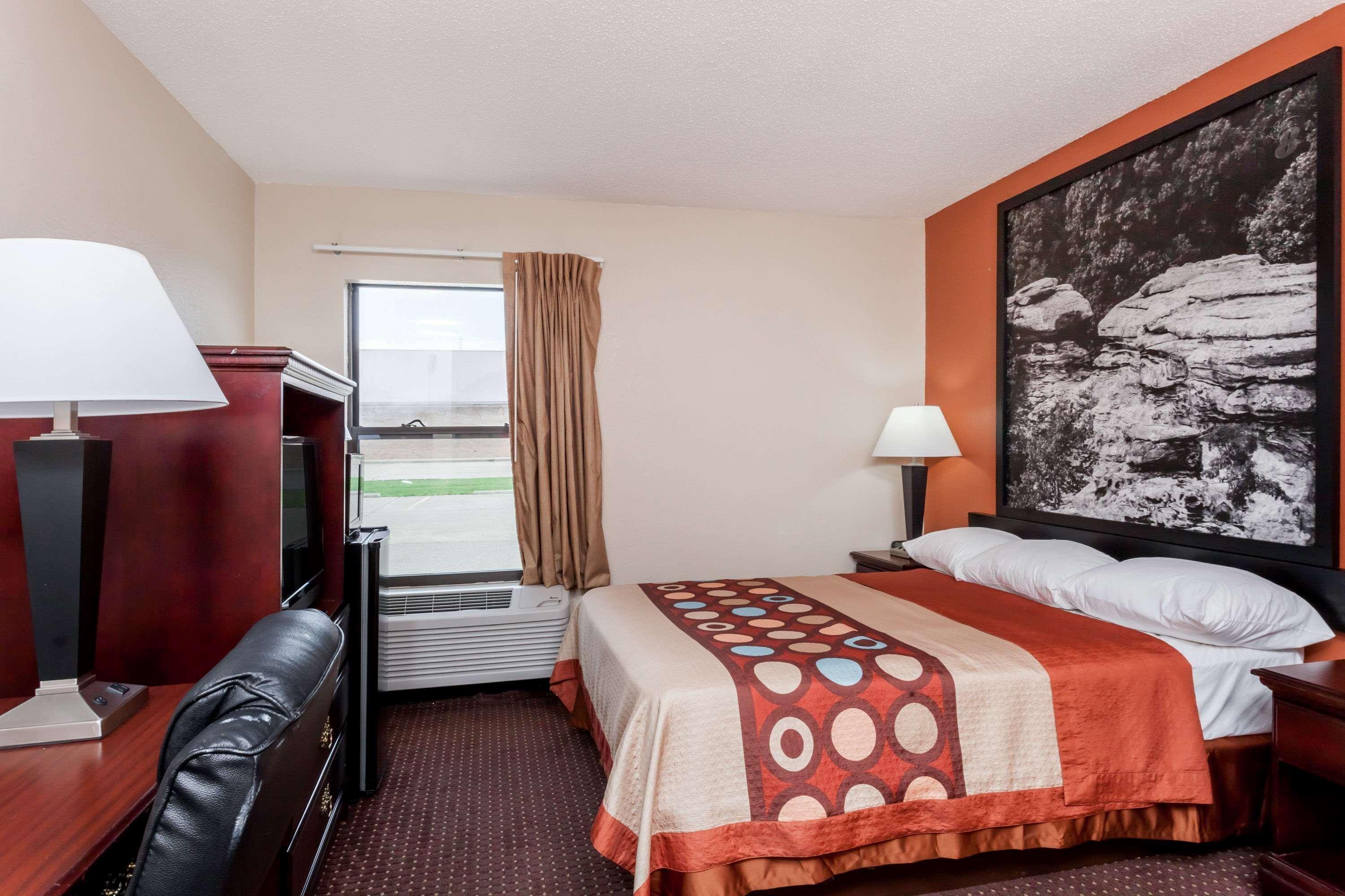 Super 8 By Wyndham Harrisburg Otel Dış mekan fotoğraf