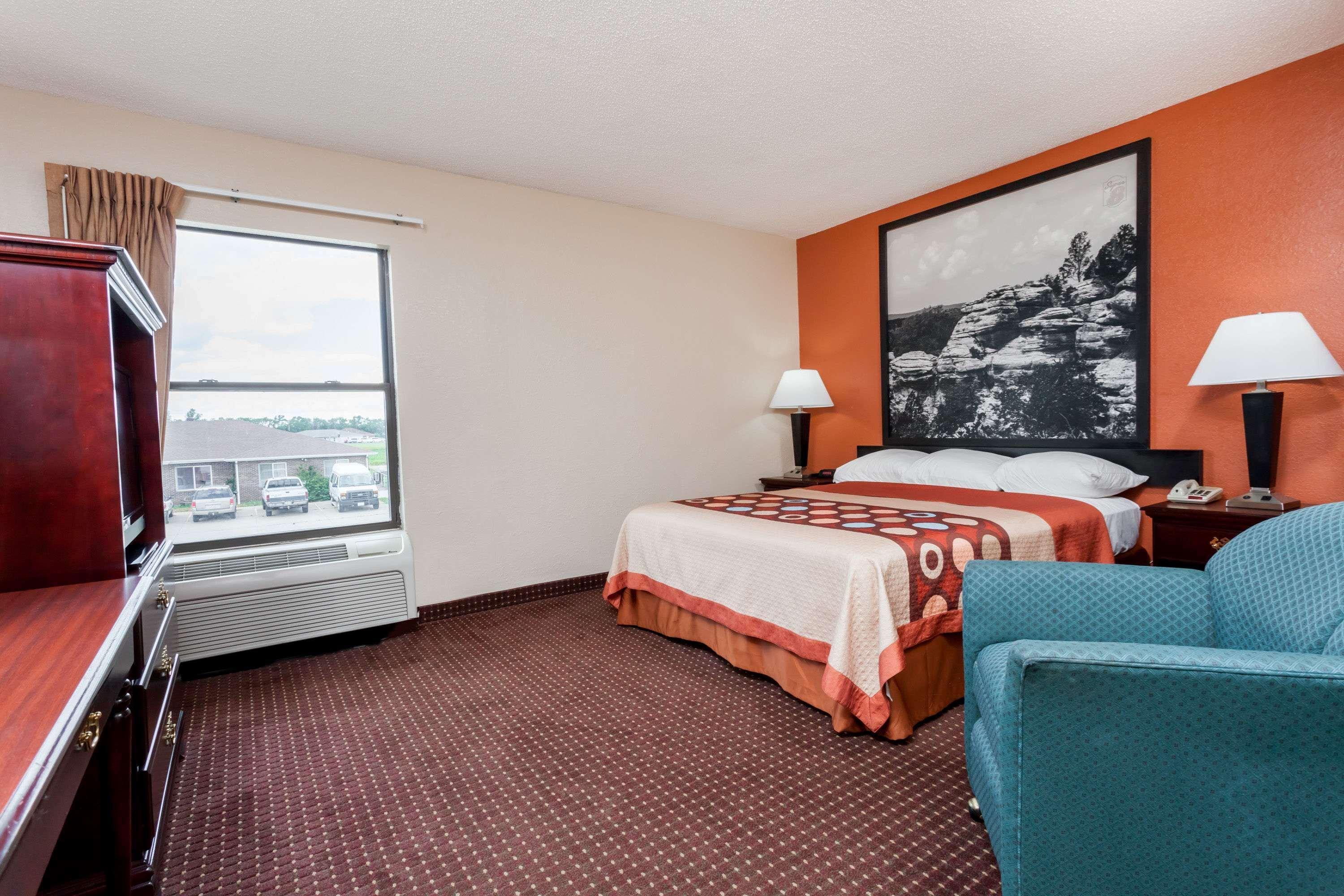 Super 8 By Wyndham Harrisburg Otel Dış mekan fotoğraf