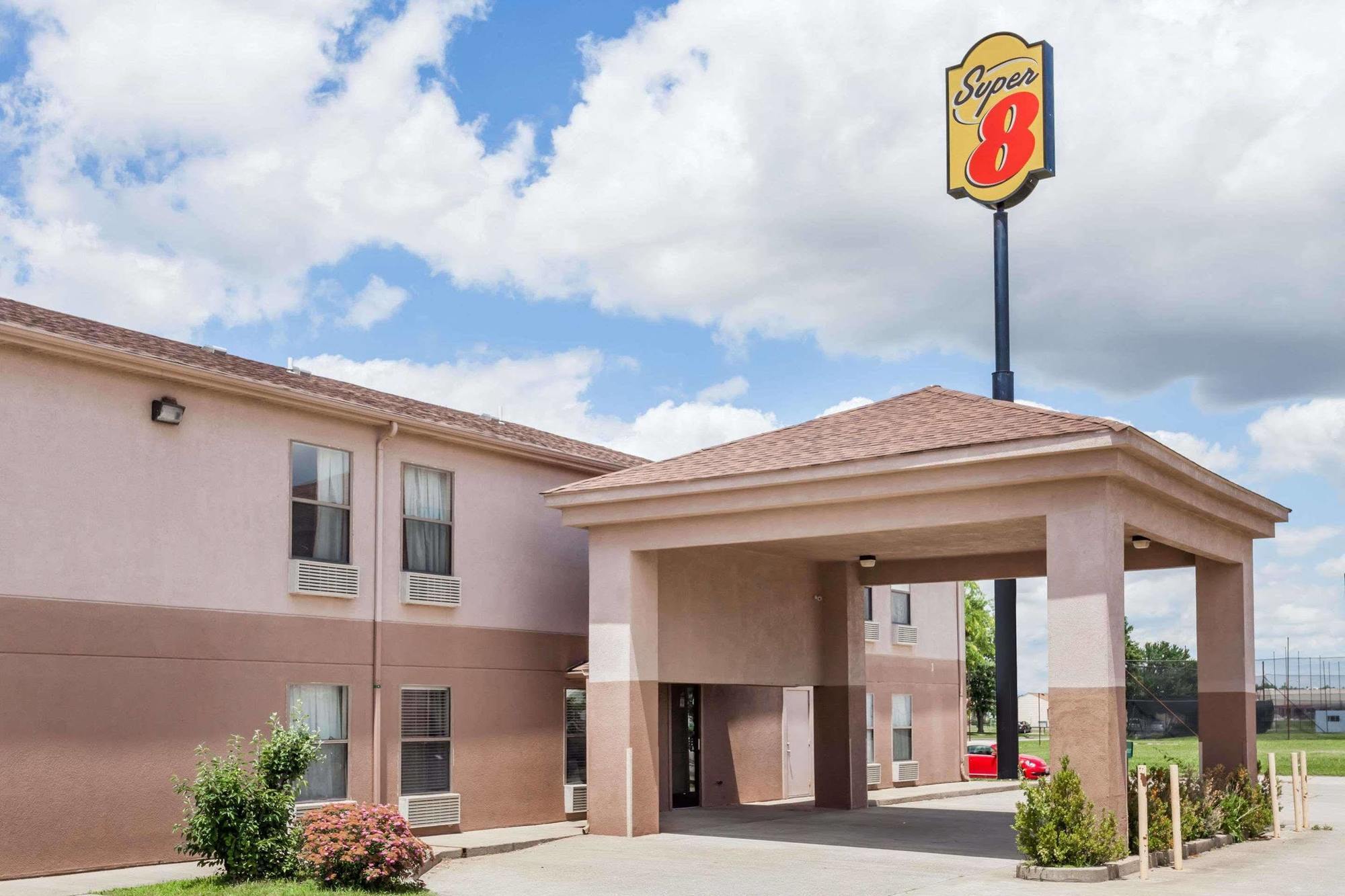 Super 8 By Wyndham Harrisburg Otel Dış mekan fotoğraf